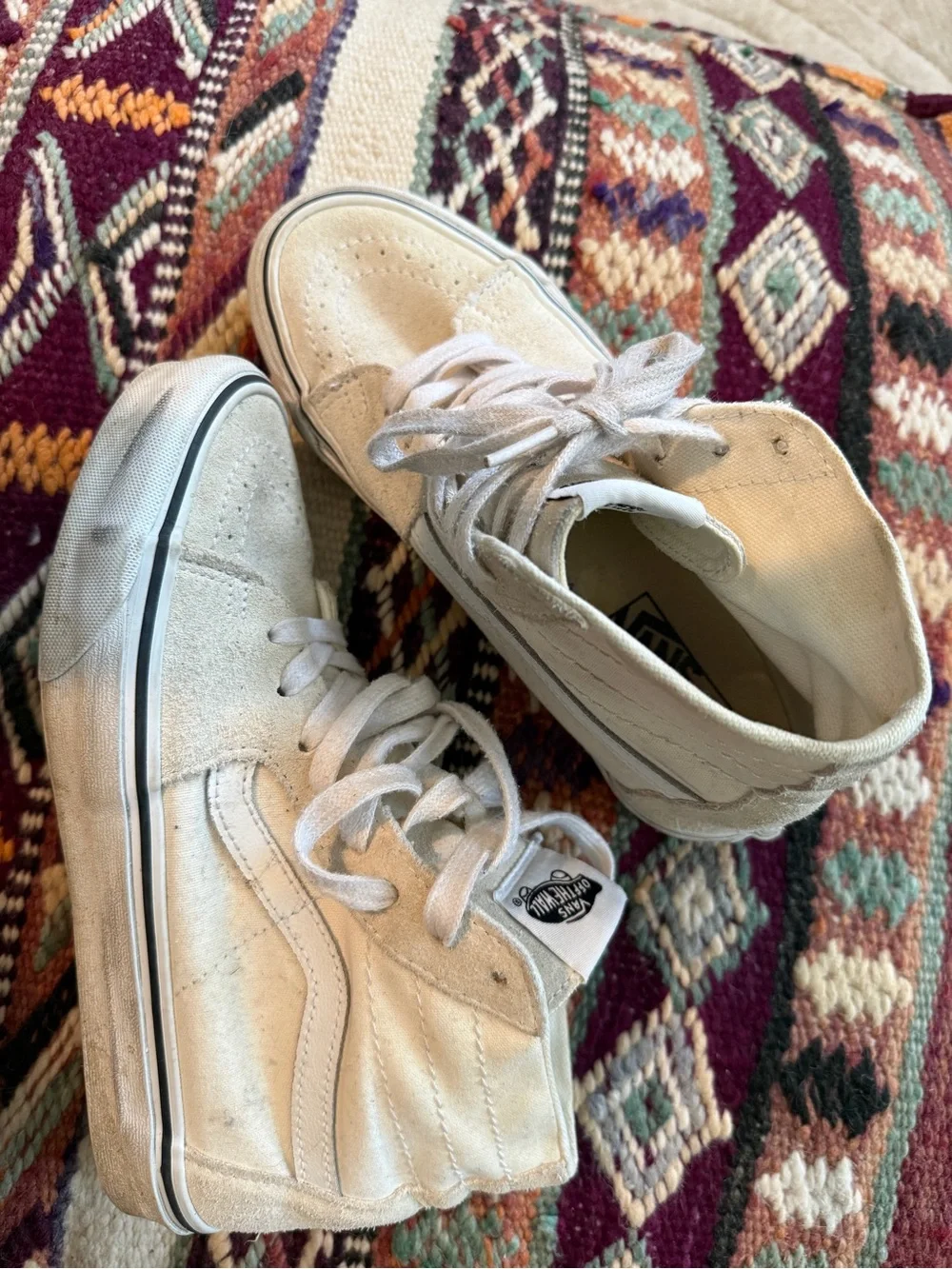 Vans Off-White/Beige Mid-Top Suede Sneakers Size 7.5/38